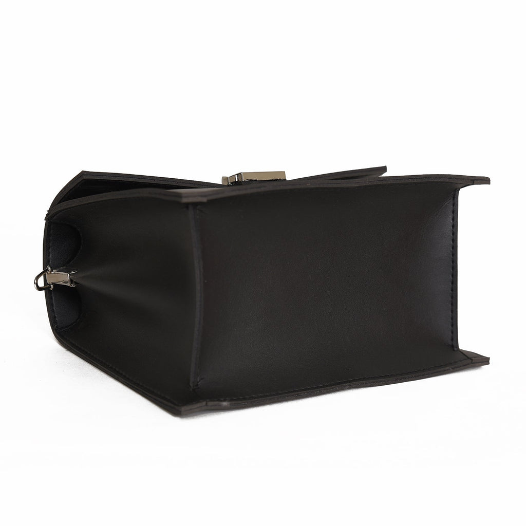 CAHRLIE BAG BLACK